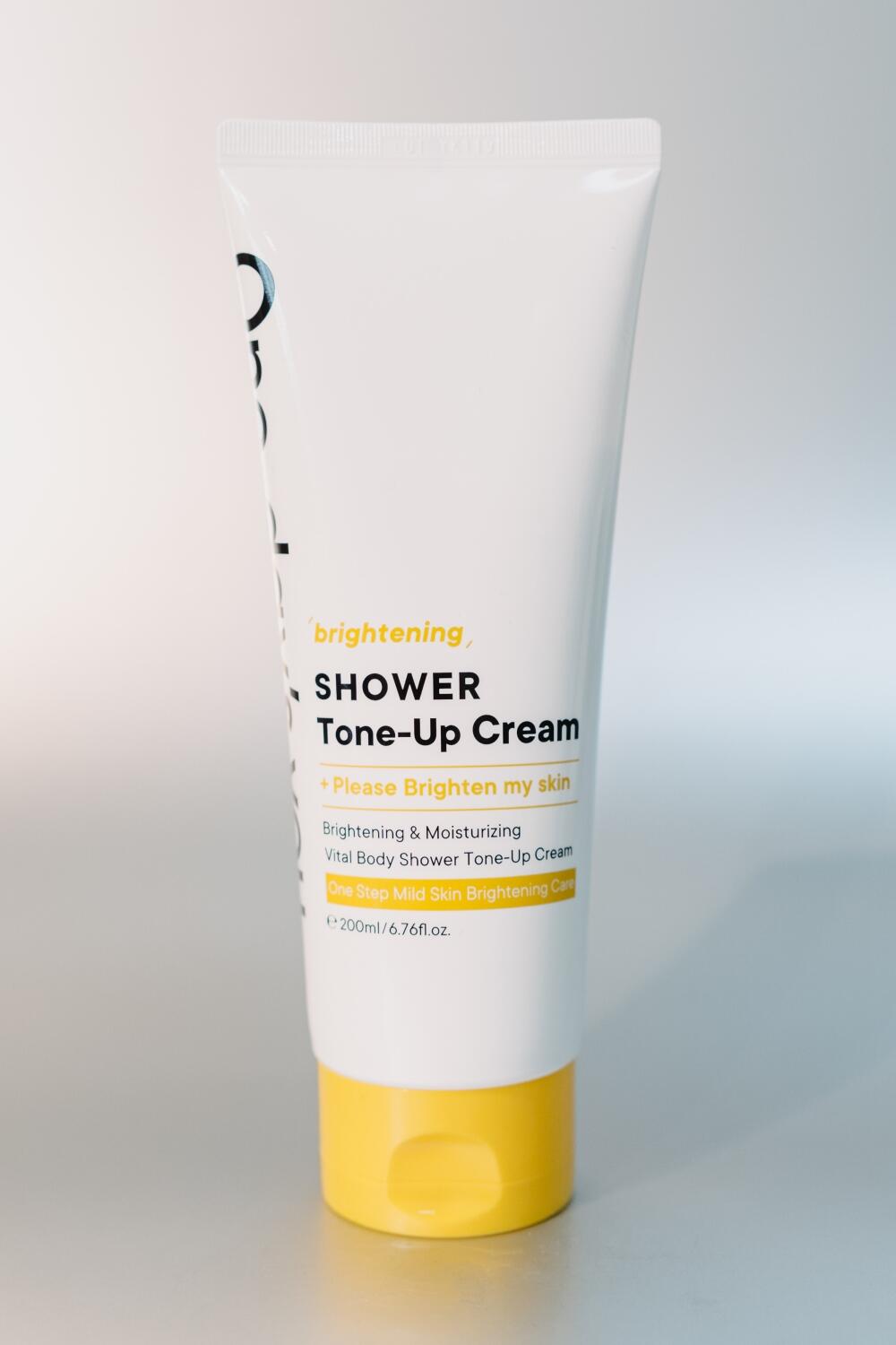 One Days You Brightening Shower ToneUp Cream 200ml